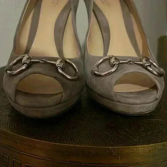 Authentic GUCCI horsebit heels size 40 - Picture 6 of 16